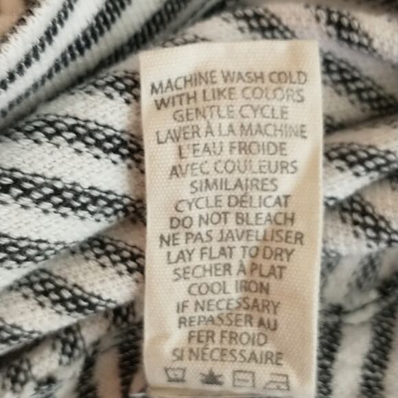 Max Studio Weekend Nautical Top Women's Size S Black White Striped Long Sleeve - Picture 12 of 12